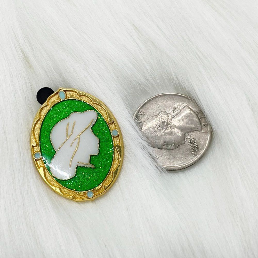🔮 5/$25 Disney Aladdin Princess Jasmine Cameo Pin - Picture 2 of 3